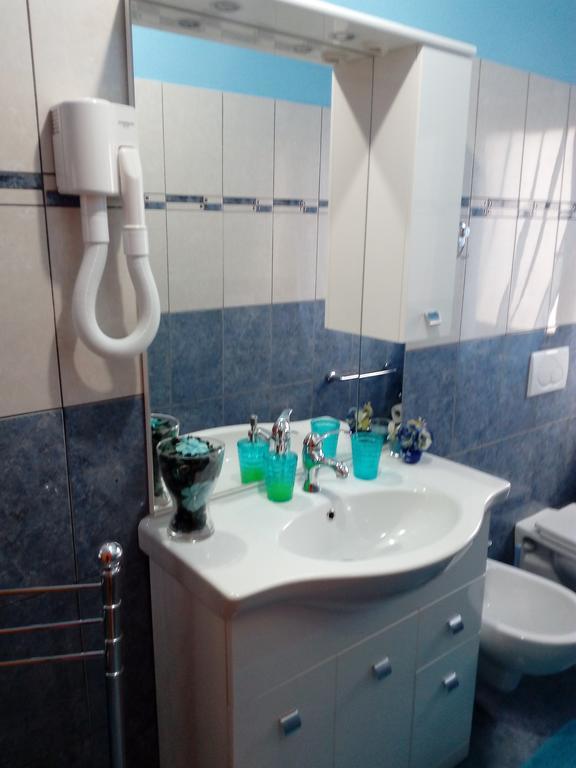 Chambre Double Deluxe (2 Adultes + 1 Enfant)